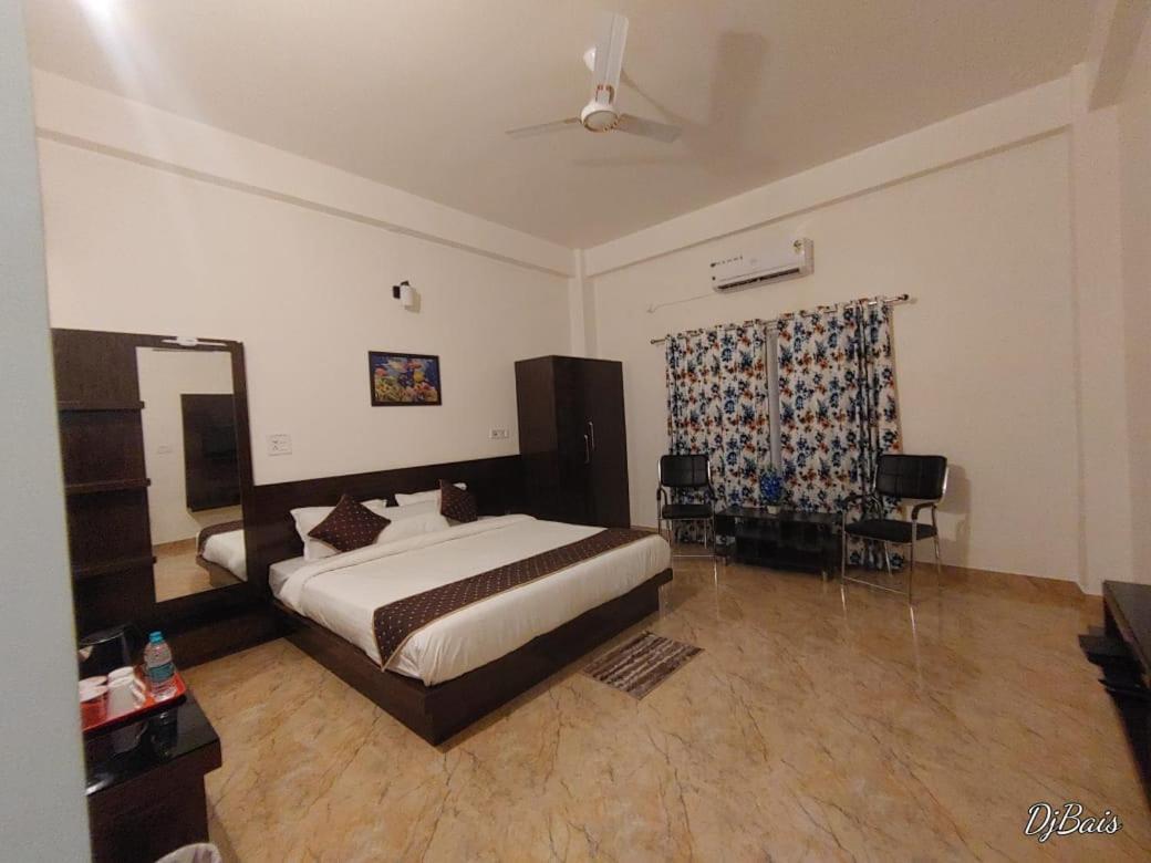 Tierra Hotel Cum Restaurant Kaziranga Ngoại thất bức ảnh